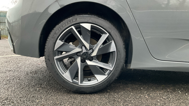 Peugeot 308 1.2 Hybrid 136 Allure 5dr e-DSC6 Petrol Hatchback